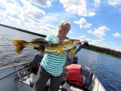 Walleye Fishing - Hatchet Lake Lodge
